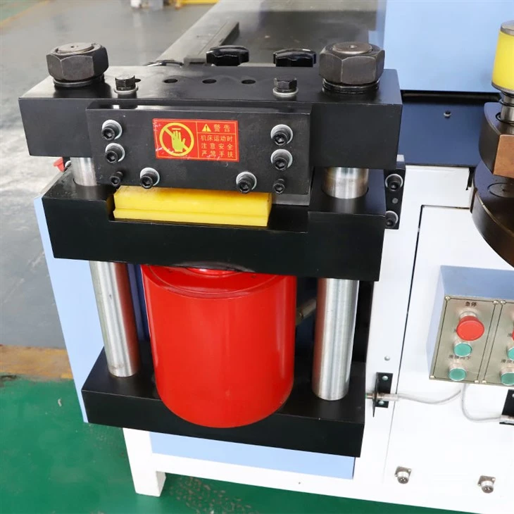 Busbar Cutting Machine